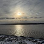 Вид на реку, Апартаменты Уютные на 11 этаже с видом на реку