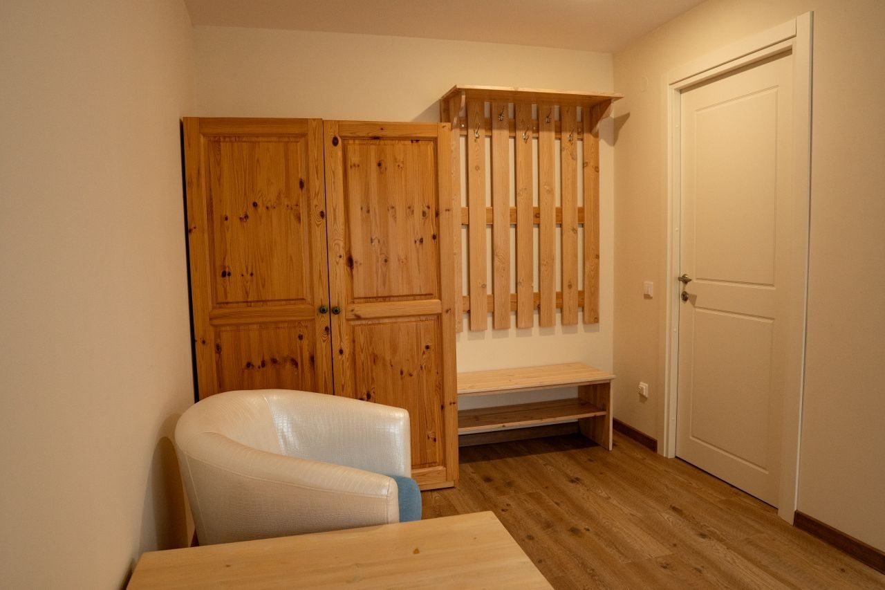 Полулюкс, База отдыха Обжанка