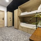 Шестиместный (IШестиместный женский номер), Хостел Камео