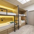 Шестиместный (Шестиместный мужской номер), Хостел Камео