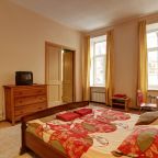 Апартаменты (Апартаменты с одной спальней), Апартаменты на набережной канала Грибоедова