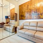 Апартаменты (Апартаменты с двумя спальнями), Апартаменты на набережной канала Грибоедова