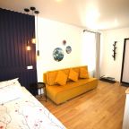 Апартаменты (Студия на Тележной ул. 13В), Апартаменты Студия на Тележной улице