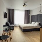 Трехместный (Стандарт с видом на реку), Апарт-отель Гостиниц.NET на Маковского