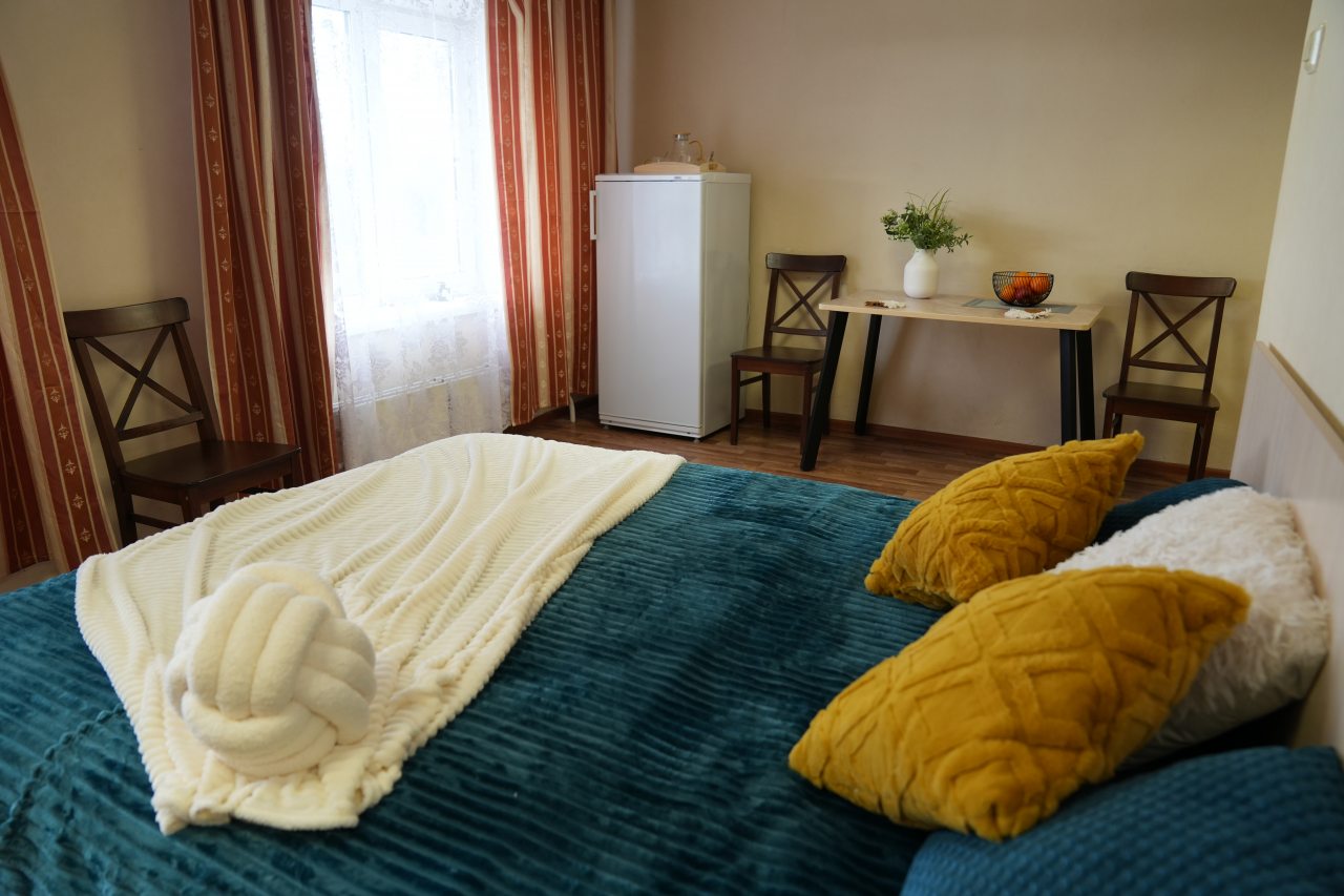 Трёхместный и более (Семейный комфорт 3х местный с видом на р.Оку), База отдыха Октава