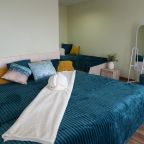 Трёхместный и более (Семейный комфорт 3х местный с двухспальной кроватью), База отдыха Октава