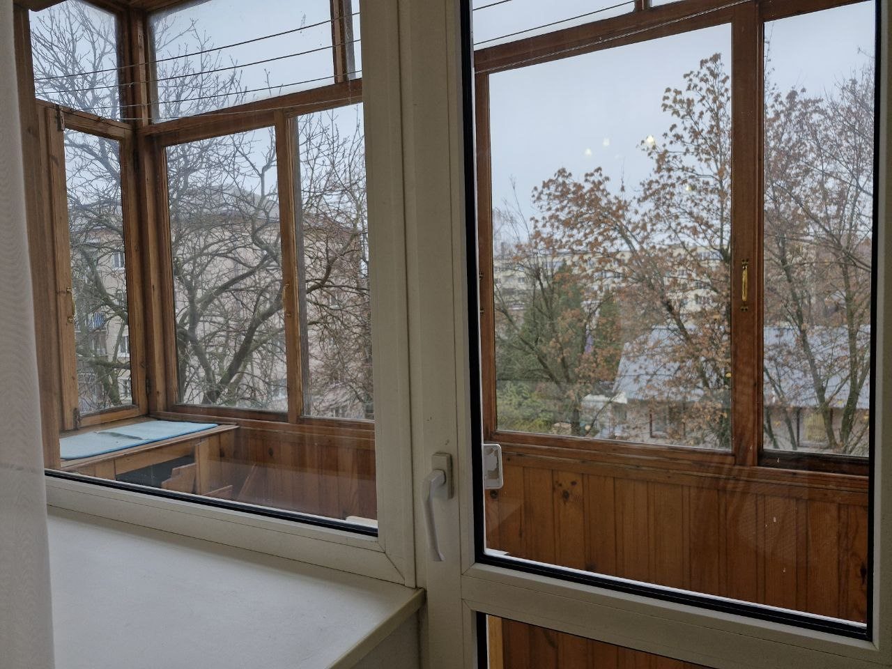 Застеклённый балкон