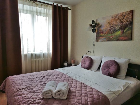 Апартаменты С балконом рядом с Комаровским рынком