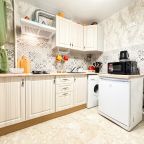 Апартаменты (Трехкомнатные), Апартаменты LikeHome на Дзержинского