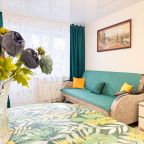 Апартаменты (Трехкомнатные), Апартаменты LikeHome на Дзержинского