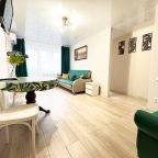 Апартаменты (Трехкомнатные), Апартаменты LikeHome на Дзержинского