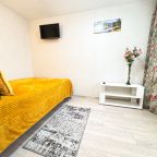 Апартаменты (Трехкомнатные), Апартаменты LikeHome на Дзержинского