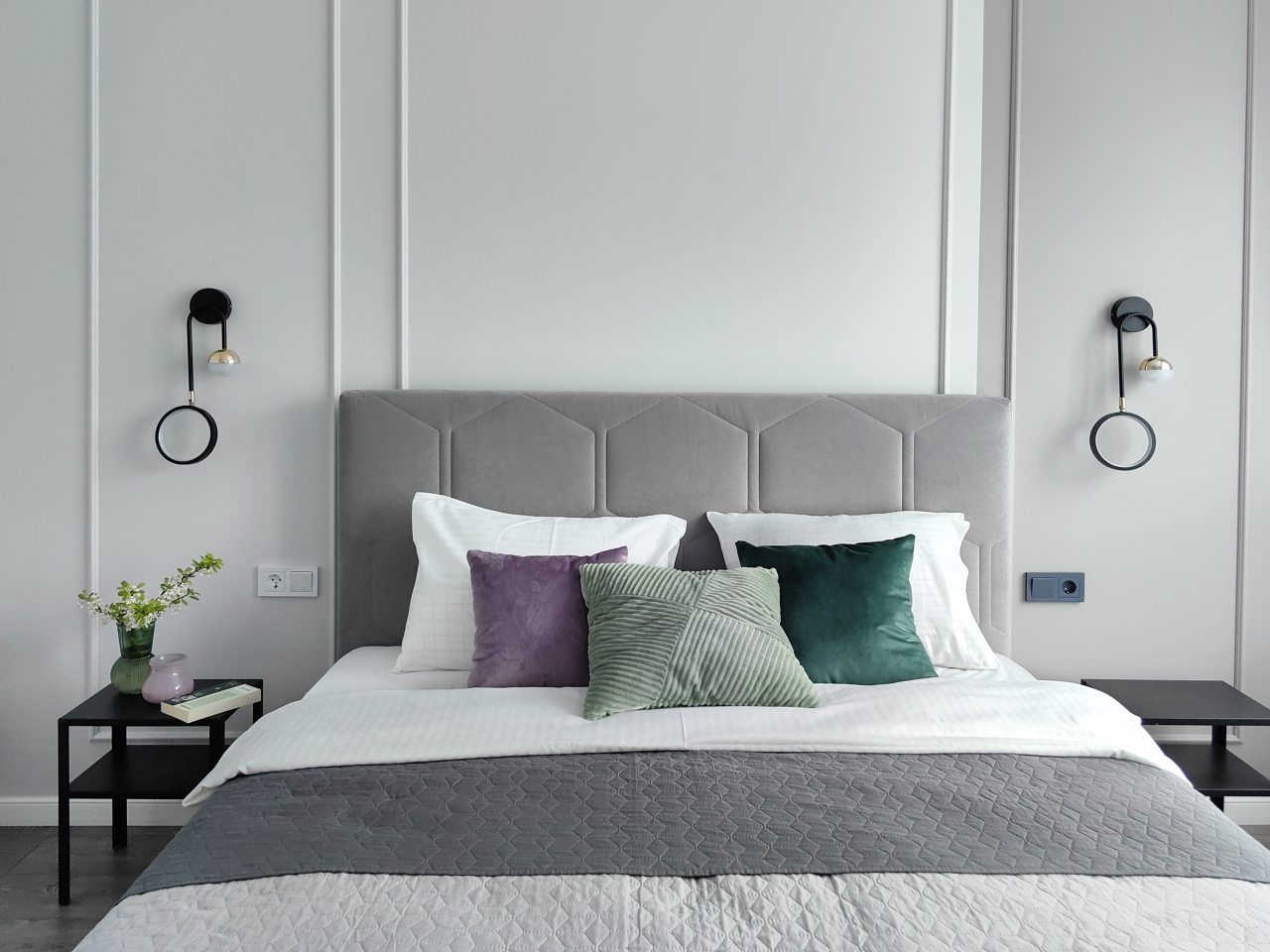 Поздний отъезд, Апартаменты Двухкомнатные на Мариенко