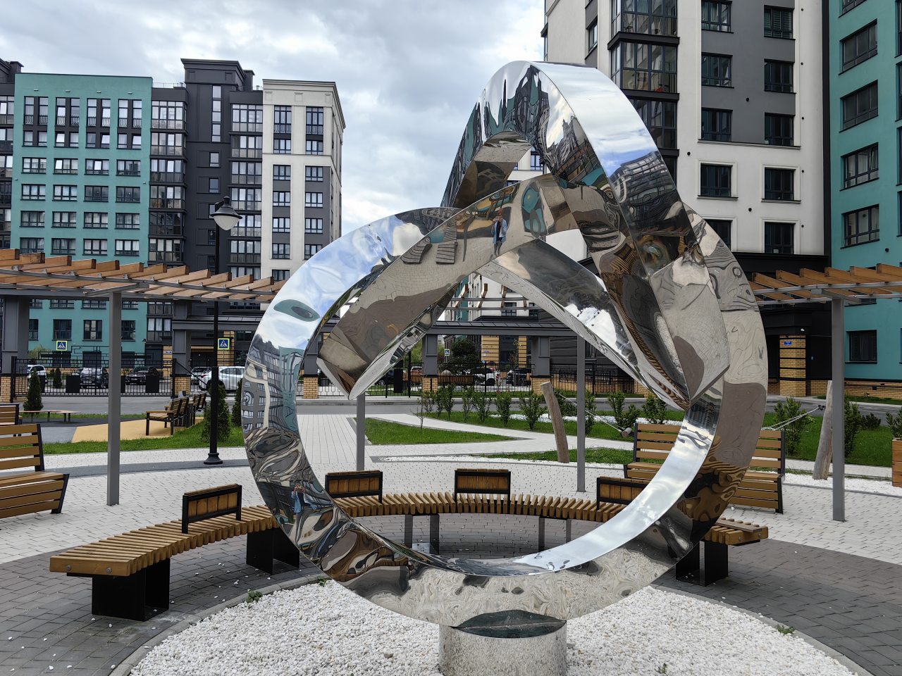 Детская площадка, Апартаменты Двухкомнатные на Мариенко