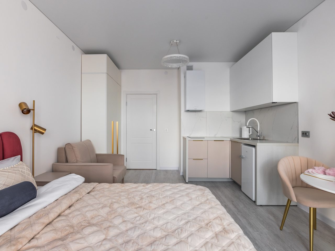 вид на номер