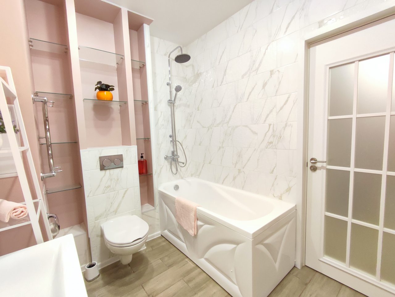 Апартаменты (Атмосфера), Апартаменты Атмосфера на Луначарского 99