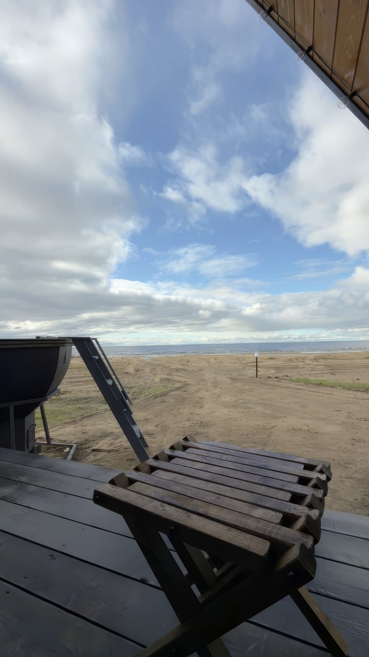 Дом (Дом у моря 1-я линия), База отдыха Бухта Морская