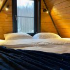 Дом (Дом у моря 1-я линия), База отдыха Бухта Морская