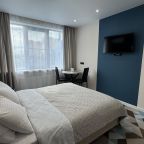 Студио (С двуспальной кроватью и допместом), Апарт-отель Любимый Город-НН