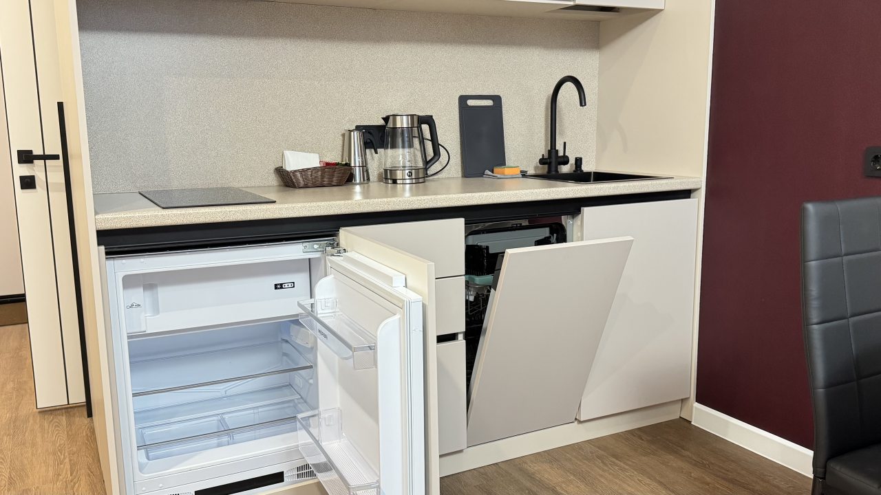 Студио (Гранат с двуспальной кроватью и допместом. Вид на парк), Апарт-отель Любимый Город-НН