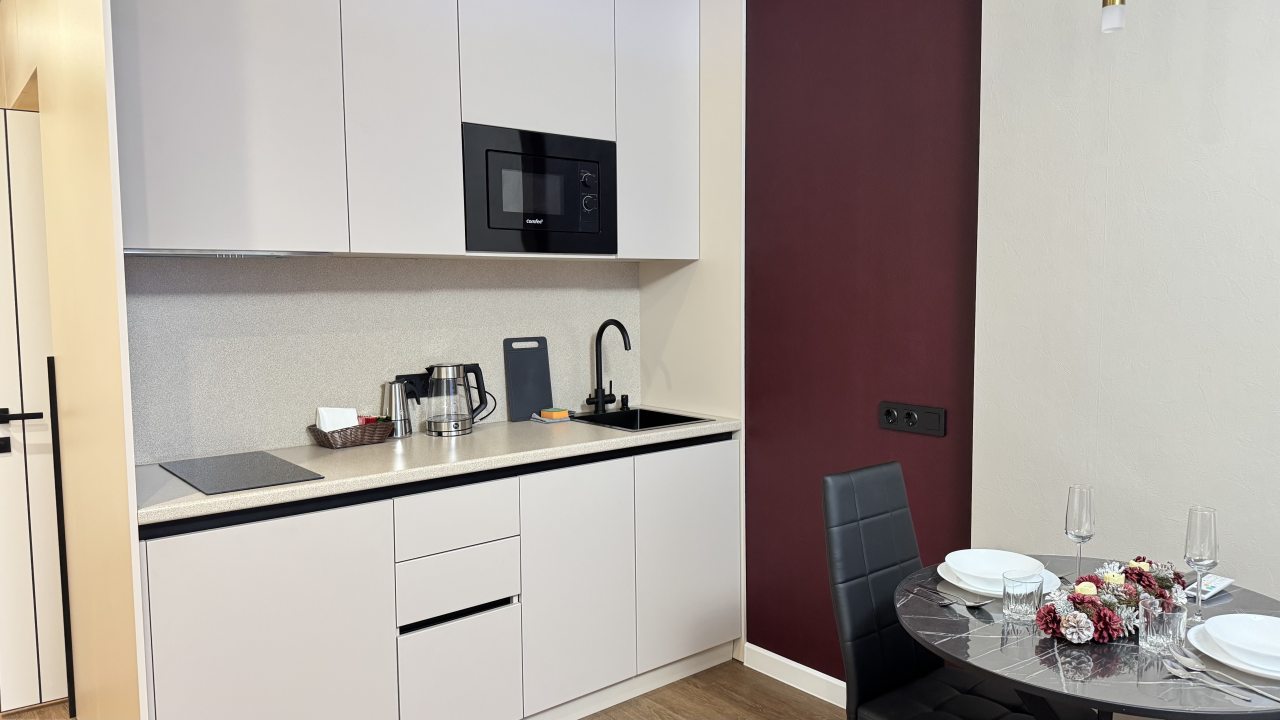 Студио (Гранат с двуспальной кроватью и допместом. Вид на парк), Апарт-отель Любимый Город-НН