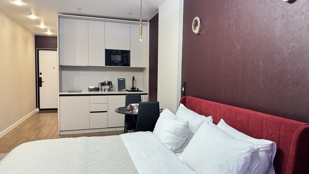 Студио (Гранат с двуспальной кроватью и допместом. Вид на парк), Апарт-отель Любимый Город-НН