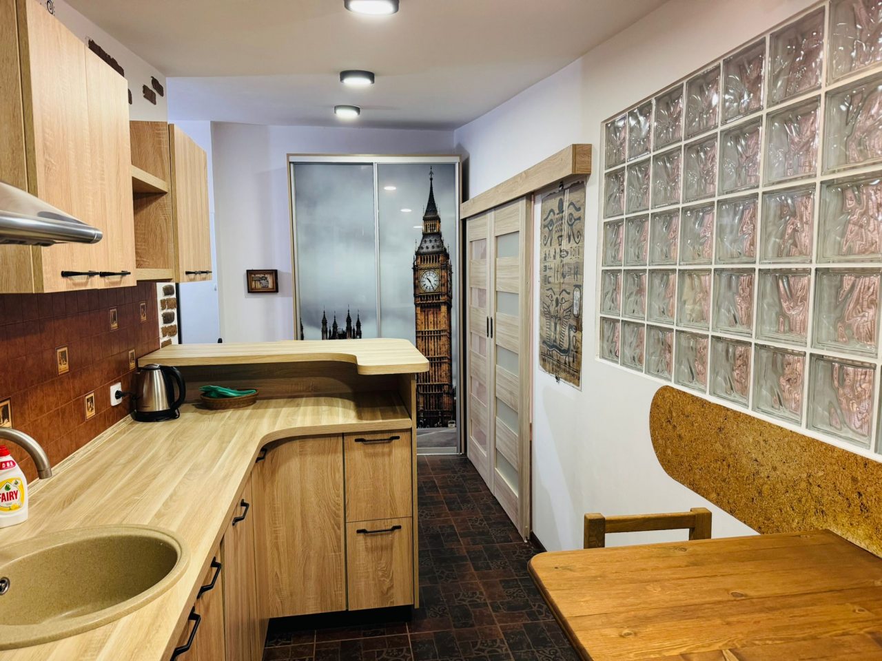 Апартаменты (Royal), Апартаменты Royal