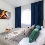 Апартаменты (На Лескова 35 с кухней и балконом), Апартаменты Room Hotel на Лескова 35