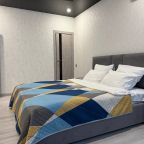 Люкс (МyНomеYourНоme нa ул.Тaшкенcкoй д. 173 1), Апартаменты MyHomeYourHome на Ташкенской