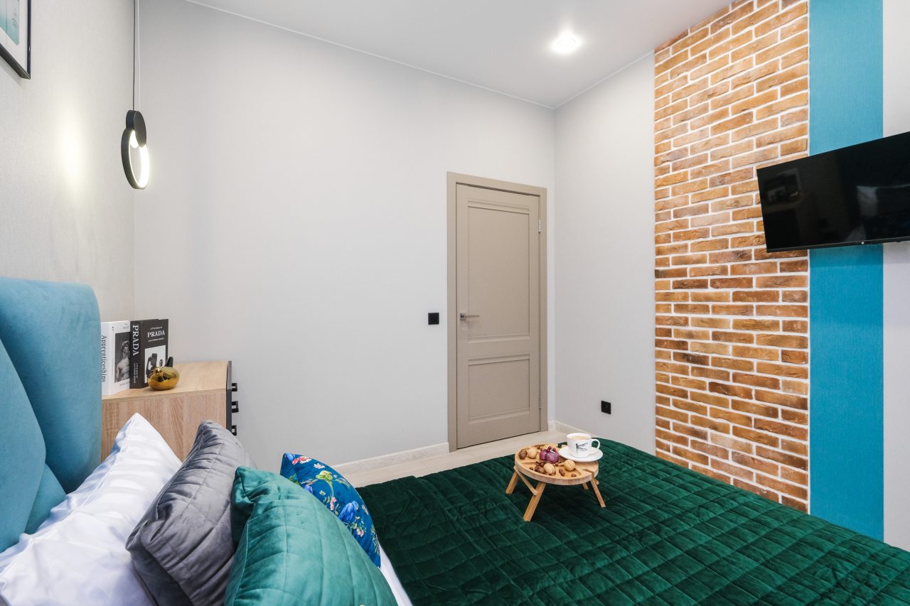 Апартаменты (На 8 этаже с балконом и кухней), Апартаменты Room Hotel на Трудовой 25/1