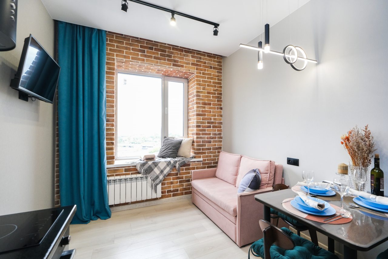 Апартаменты (На 8 этаже с балконом и кухней), Апартаменты Room Hotel на Трудовой 25/1