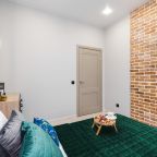 Апартаменты (На 8 этаже с балконом и кухней), Апартаменты Room Hotel на Трудовой 25/1