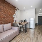 Апартаменты (На 5 этаже с балконом и кухней), Апартаменты Room Hotel на Красном проспекте 104