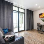 Апартаменты (На 8 этаже с балконом и кухней), Апартаменты Room Hotel на Красном проспекте 104