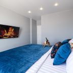 Апартаменты (С балконом и кухней), Апартаменты Room Hotel на Сухарной 109