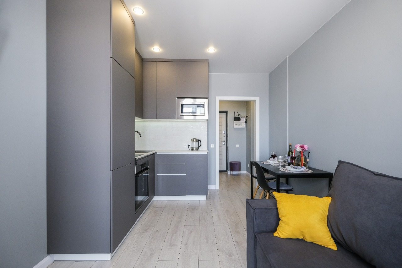 Апартаменты (С балконом и кухней), Апартаменты Room Hotel на Сухарной 109