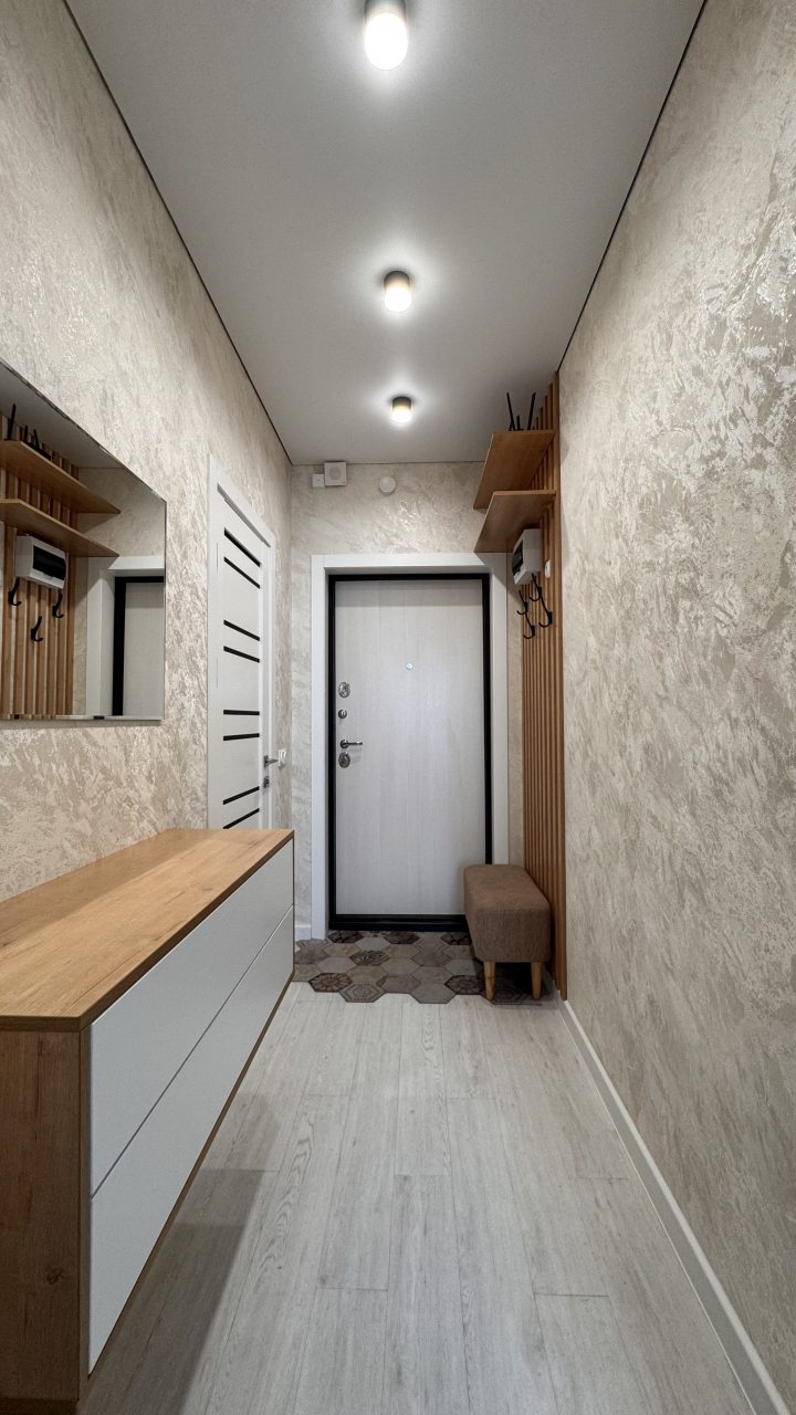 Трёхместный и более (На 16 этаже), Апартаменты Room Hotel на Фабричной 65/1