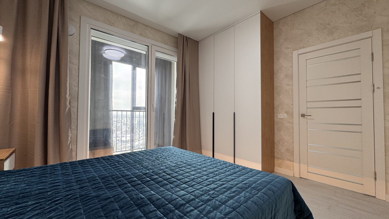 Трёхместный и более (На 16 этаже), Апартаменты Room Hotel на Фабричной 65/1