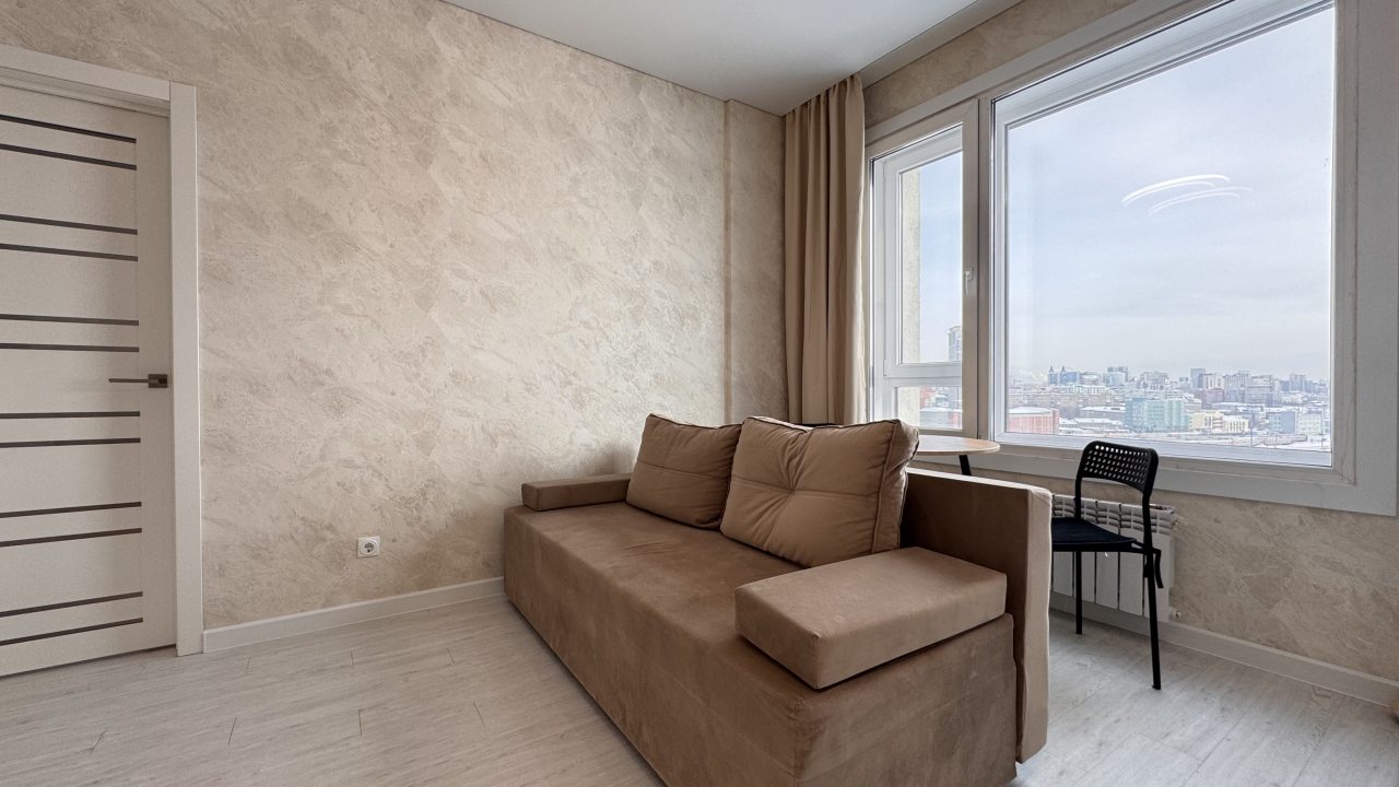 Трёхместный и более (На 16 этаже), Апартаменты Room Hotel на Фабричной 65/1