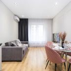 Апартаменты (На втором этаже), Апартаменты Room Hotel на Фабричной 65