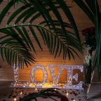 Есть пакет услуг «Романтик» за доп плату