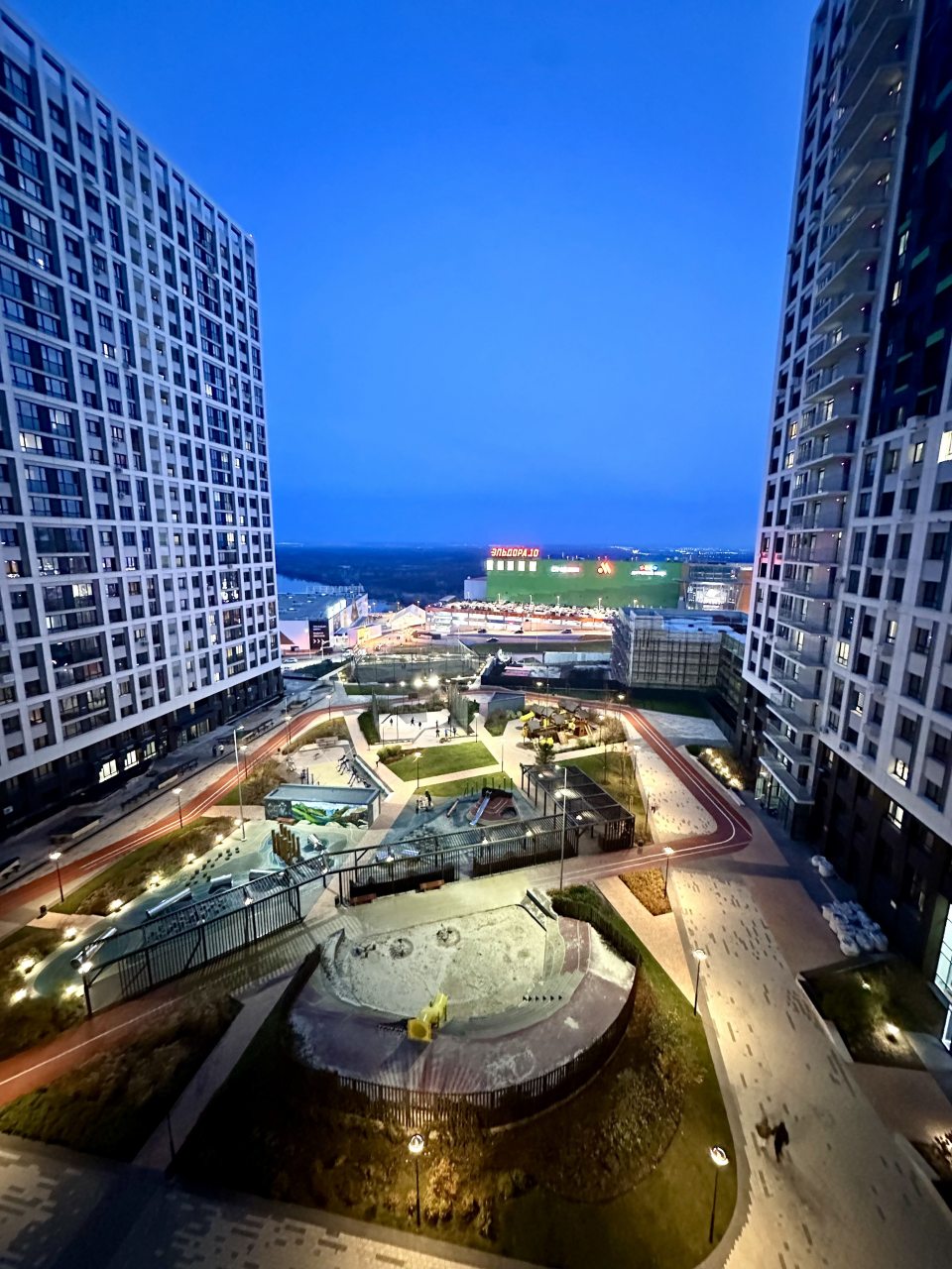 Апартаменты (Шикарные в Географическом Центре), Апартаменты Шикарные в Географическом Центре