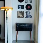 Апартаменты (PAIKKA #RETRO ВЫСОЦКИЙ - ЗАКАТЫ САМАРЫ), Апартаменты PAIKKA