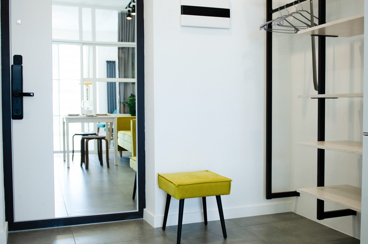 Апартаменты (PAIKKA #RETRO ВЫСОЦКИЙ - ЗАКАТЫ САМАРЫ), Апартаменты PAIKKA