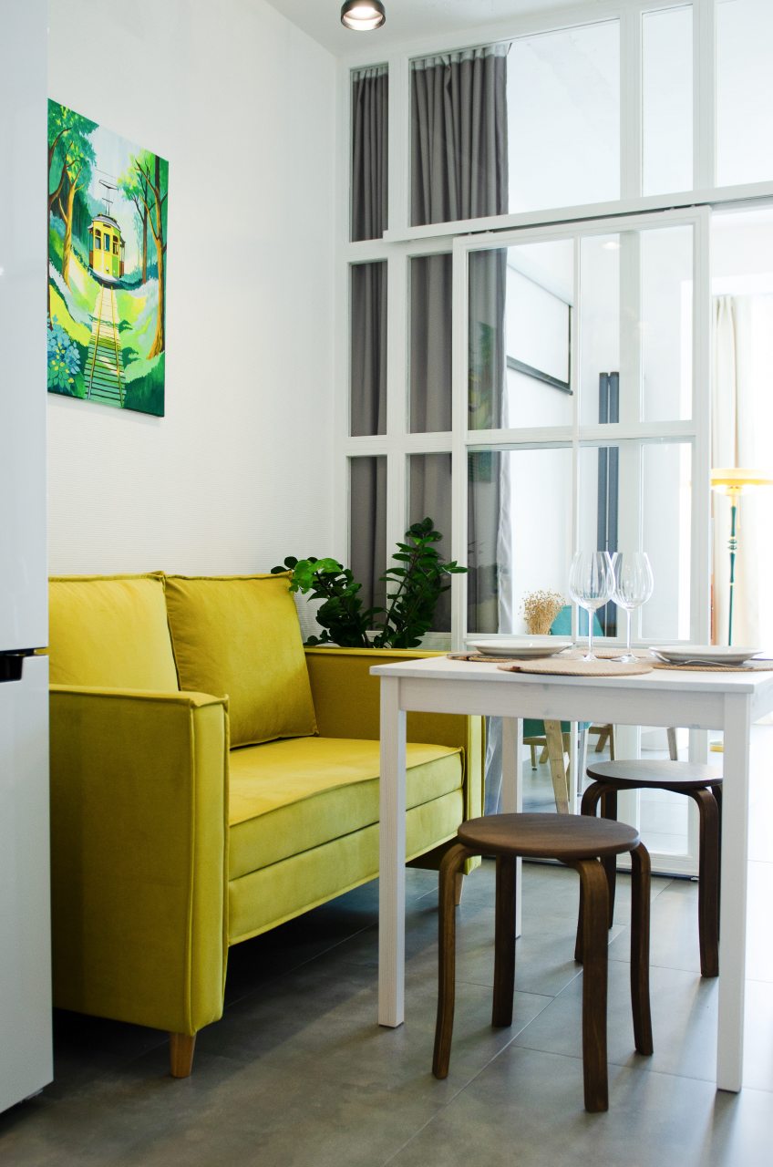 Апартаменты (PAIKKA #RETRO ВЫСОЦКИЙ - ЗАКАТЫ САМАРЫ), Апартаменты PAIKKA