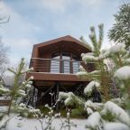 Дом (Дом-студия), База отдыха Тайга