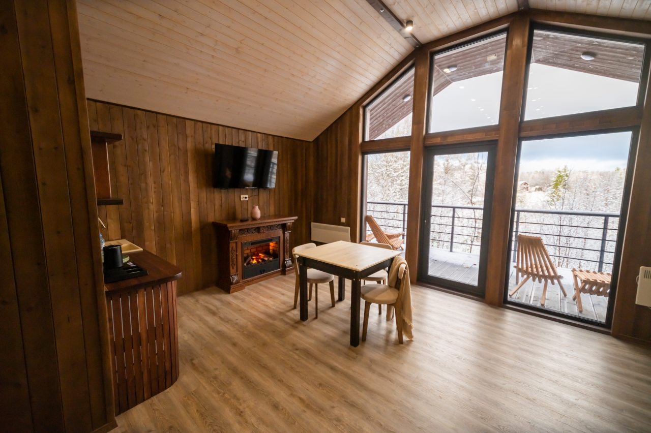 Дом (Большой дом), База отдыха Тайга