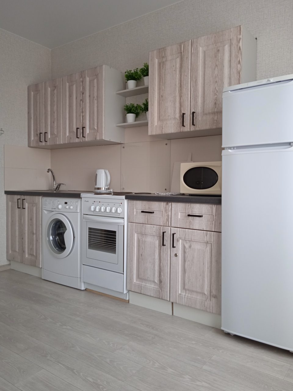 Ранний заезд, Апартаменты На Трошева