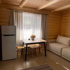 Коттедж (Маленький дом), База отдыха Рыжий кот