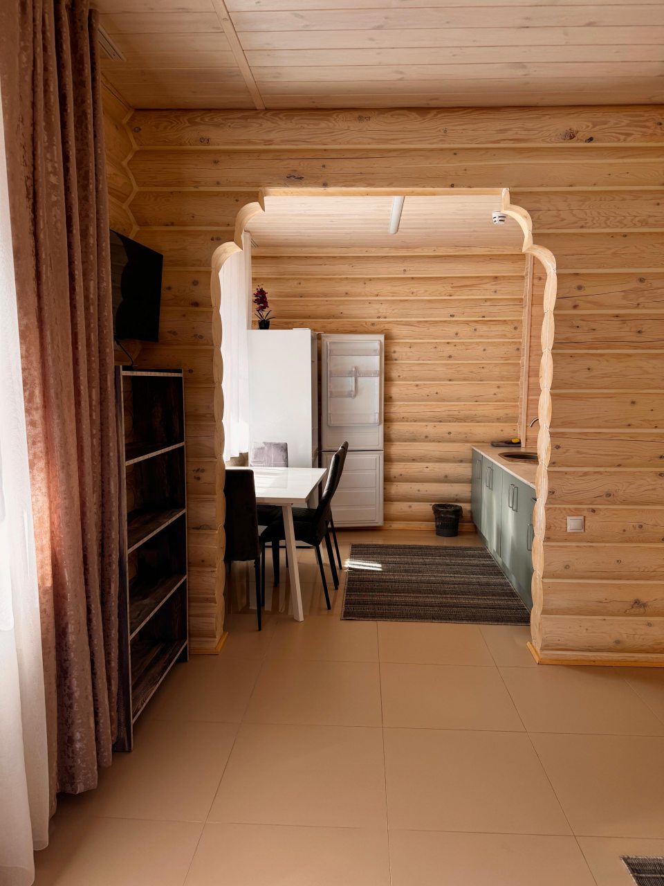 Коттедж (Средний дом), База отдыха Рыжий кот